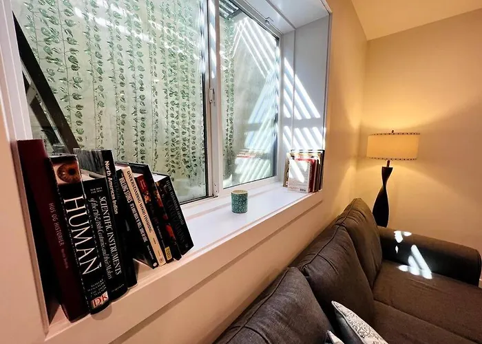 Grand Boulevard Basement Suite